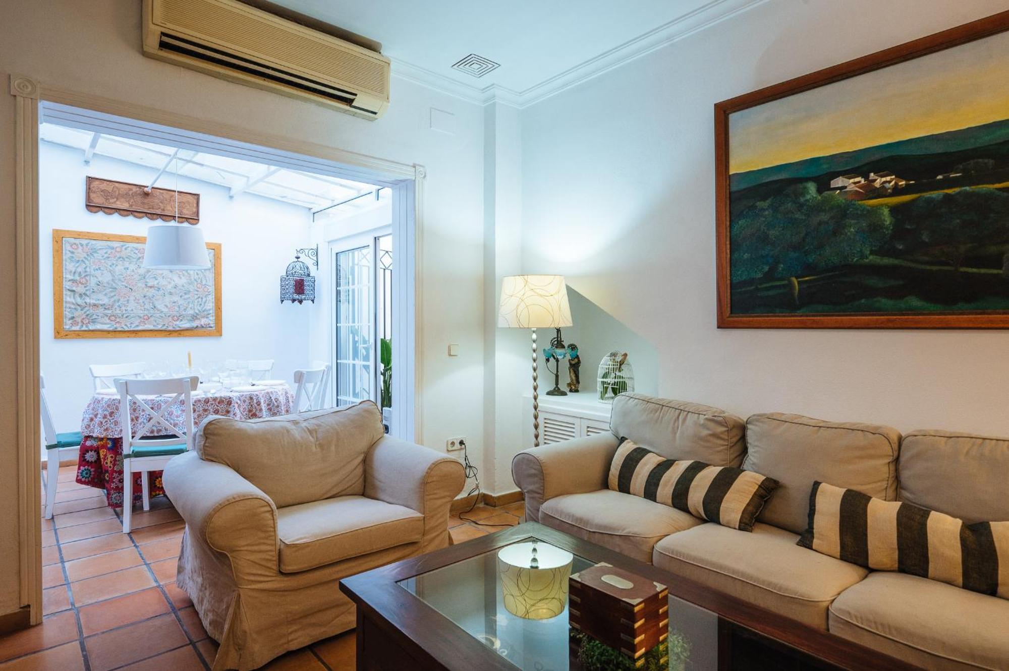 Casa Tiroline Holiday home Seville